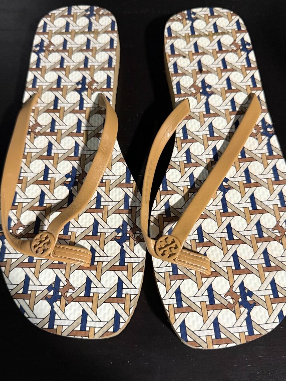 New Tory Burch Size 9 Thong Sandals Flip Flops Monogram Rubber